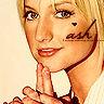 Ashlee Simpson emoticon 133730